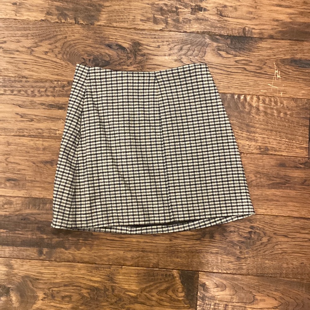 Plaid aritzia skirt